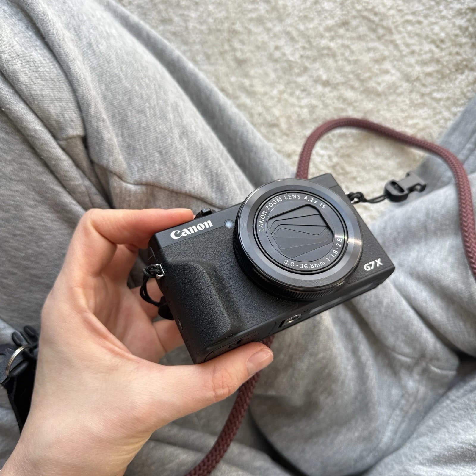 Canon PowerShot G7 X Mark III - 20.1MP Point & Shoot Digital Cameraa - Image 1