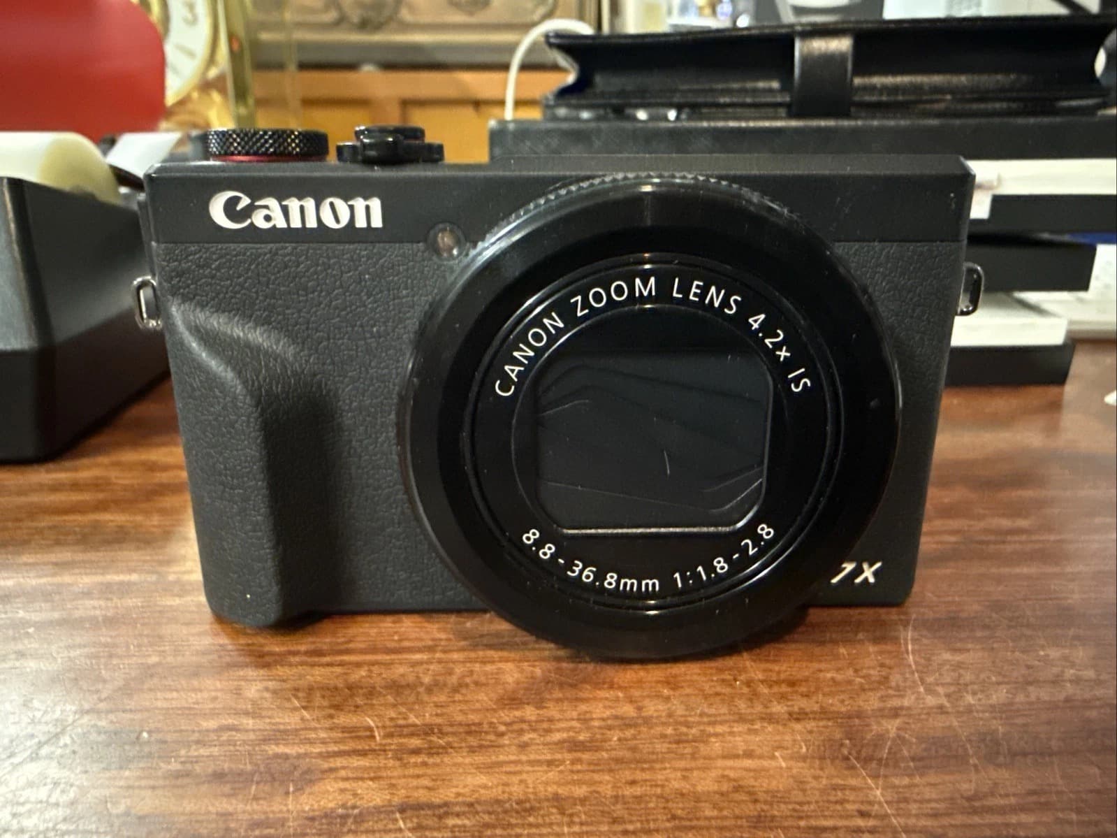 Canon PowerShot G7 X Mark III Vlogging Kit – 20.1MP Point & Shoot Digital Camera – Black - Image 1