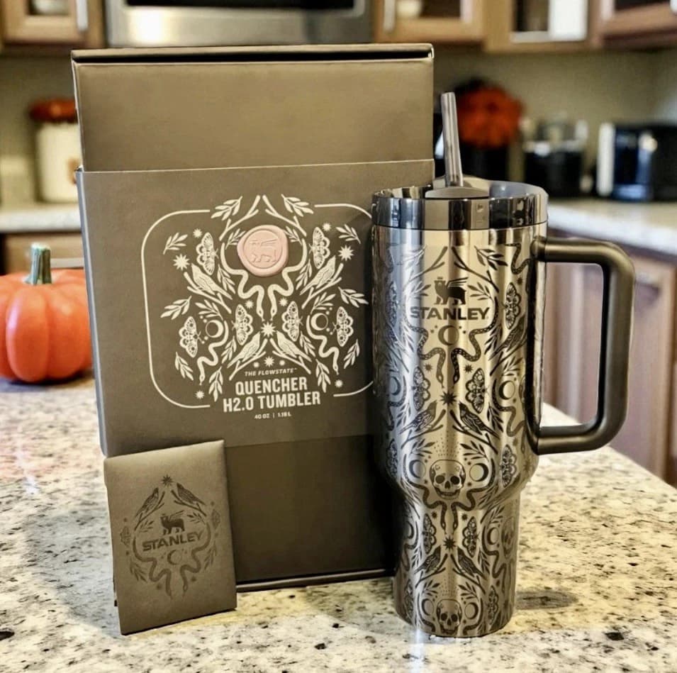 Stanley DEADLY DAMASK 40oz Halloween Quencher H2.0 FlowState Tumbler NIB - Image 1